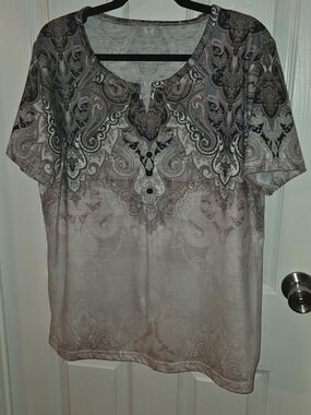 Source Unknown Paisley-Print Short Sleeve Top - Beige Gray